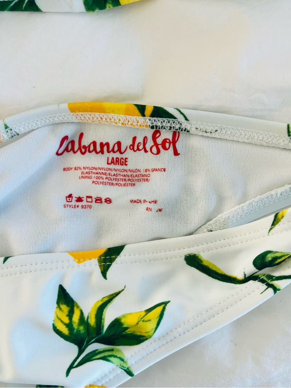 White Lemon Print Ruffle Bikini Set - Picture 5 of 5